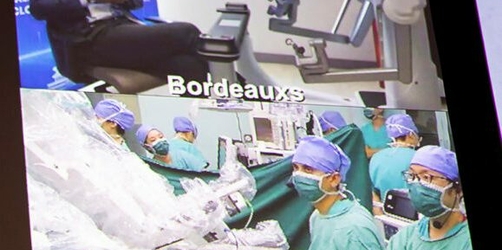 Chirurgia robotică fără frontiere: operație de la o distanță de 8264 km.